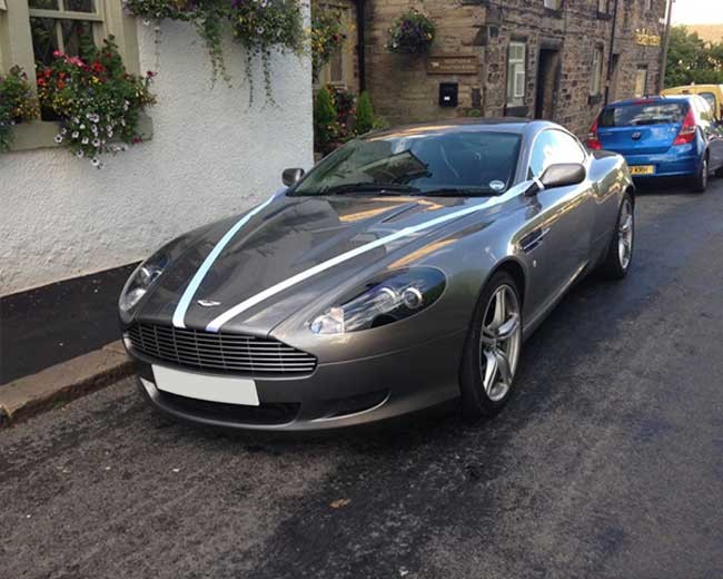 Modern Wedding Cars image 18