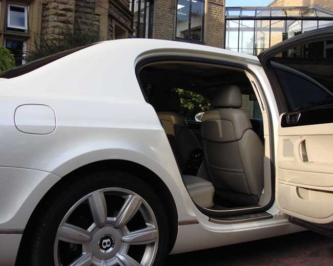 Modern Wedding Cars image 18