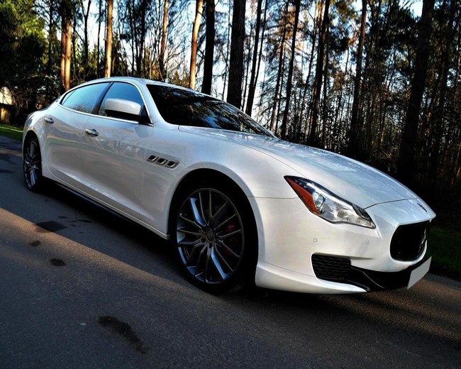 Modern Wedding Cars image 18