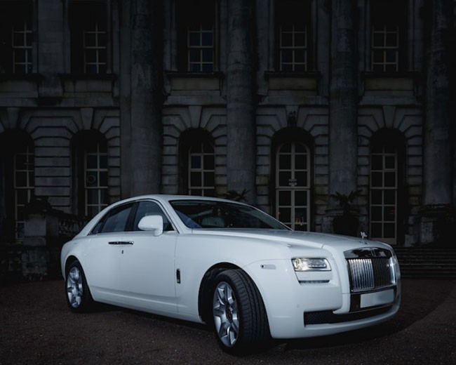 Modern Wedding Cars image 18