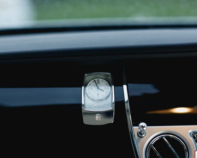 Modern Wedding Cars image 18