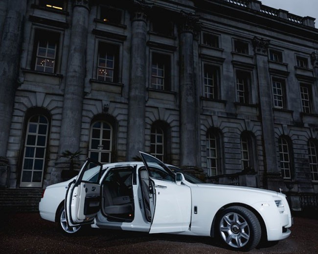 Modern Wedding Cars image 18