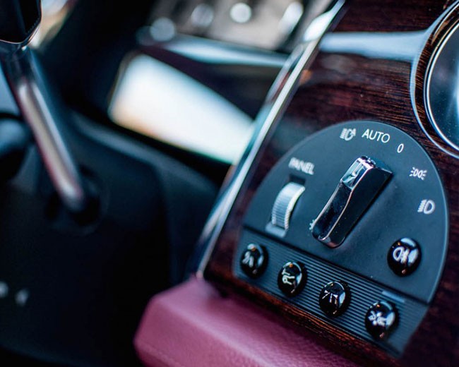 Modern Wedding Cars image 18