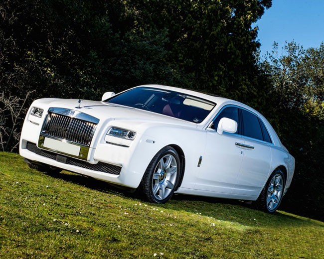 Modern Wedding Cars image 18