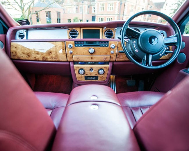 Modern Wedding Cars image 18