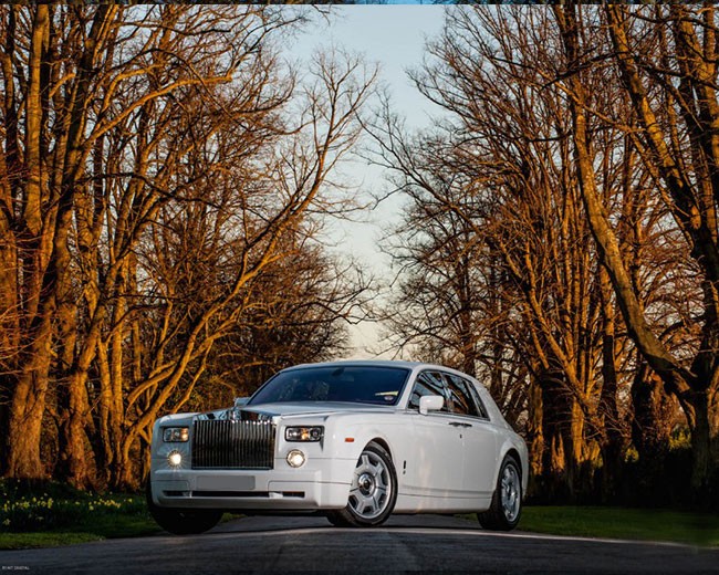 Modern Wedding Cars image 18