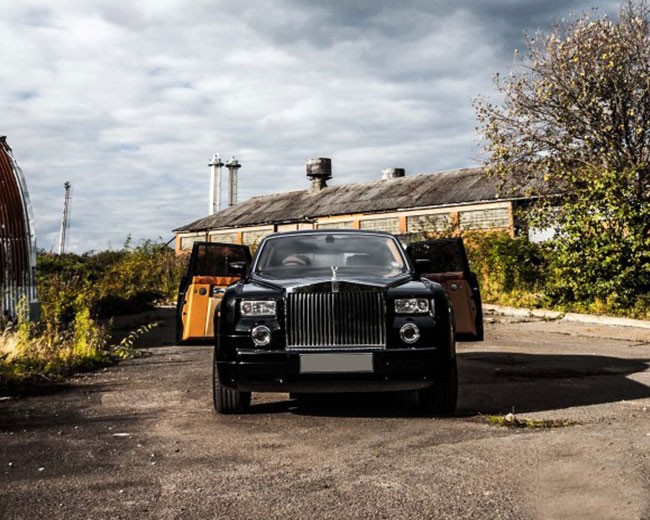 Modern Wedding Cars image 18