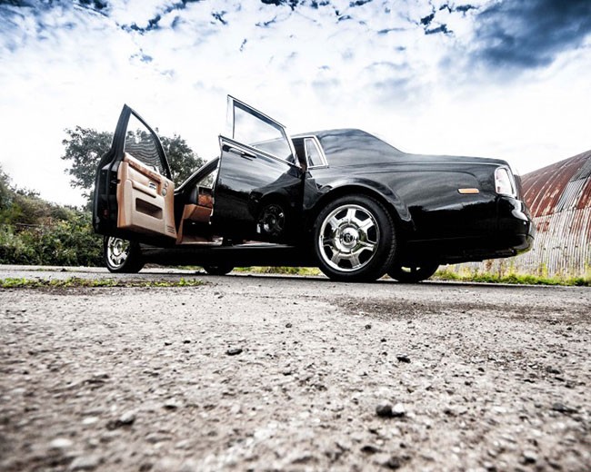 Modern Wedding Cars image 18